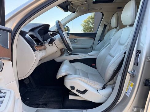 Used 2016 Volvo XC90 T6 Inscription w/ Protection Package Plus AWD/4WD image 24