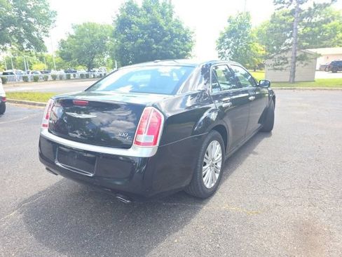 Used 2013 Chrysler 300 C w/ Harman Kardon Audio Group AWD/4WD image 7