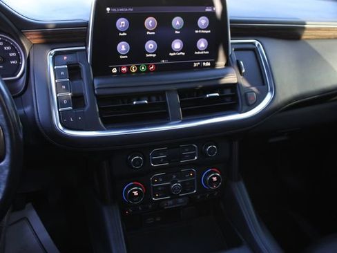 Used 2021 Chevrolet Tahoe High Country w/ Premium Package image 17