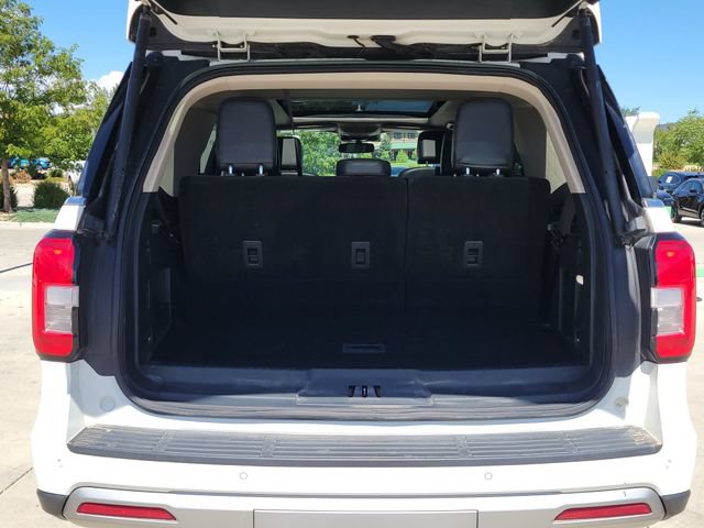 Used 2023 Ford Expedition XLT AWD/4WD image 14