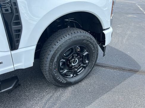 New 2026 Ford F250 XL w/ STX Appearance Package AWD/4WD image 36