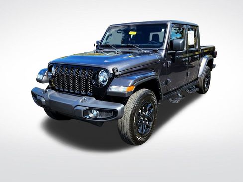 Used 2022 Jeep Gladiator Sport image 3