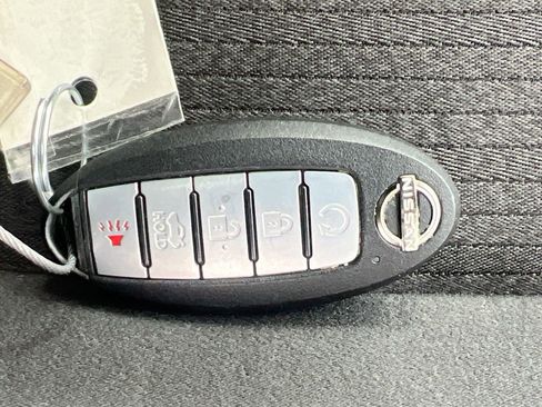 Used 2025 Nissan Altima 2.5 SV image 32