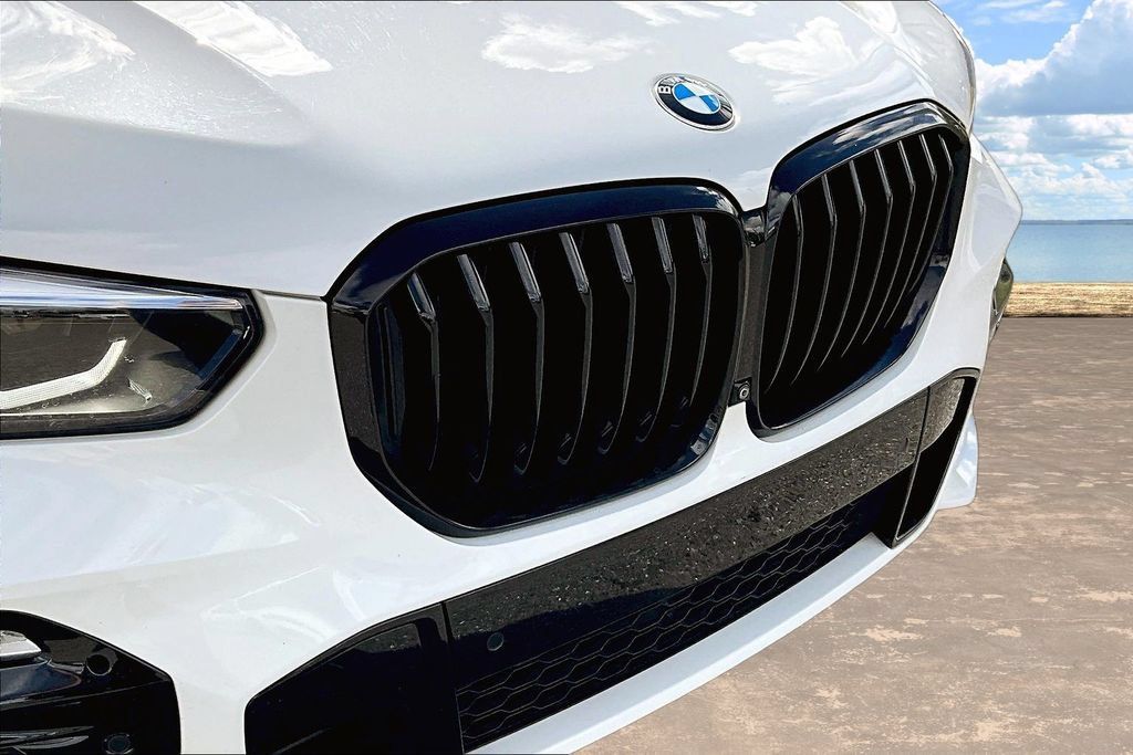 Used 2021 BMW X5 sDrive40i w/ M Sport Package RWD image 34