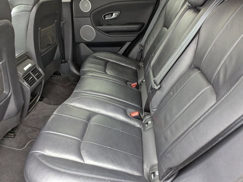 Used 2017 Land Rover Range Rover Evoque SE image 25
