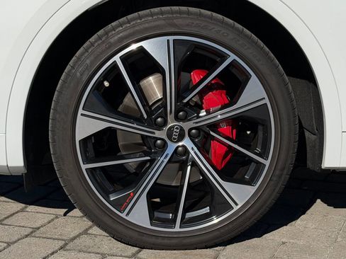 Used 2024 Audi SQ5 Premium Plus image 13