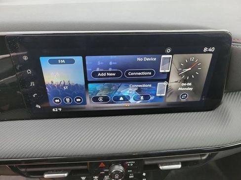 Used 2025 Nissan Kicks SR FWD image 20
