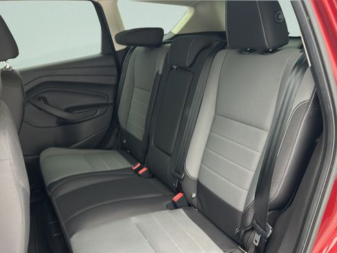 Used 2016 Ford Escape SE w/ Equipment Group 201A AWD/4WD image 10