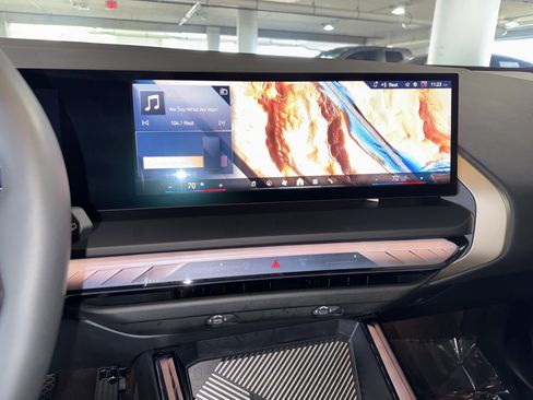 Certified 2025 BMW X3 xDrive30i w/ Premium Package image 26