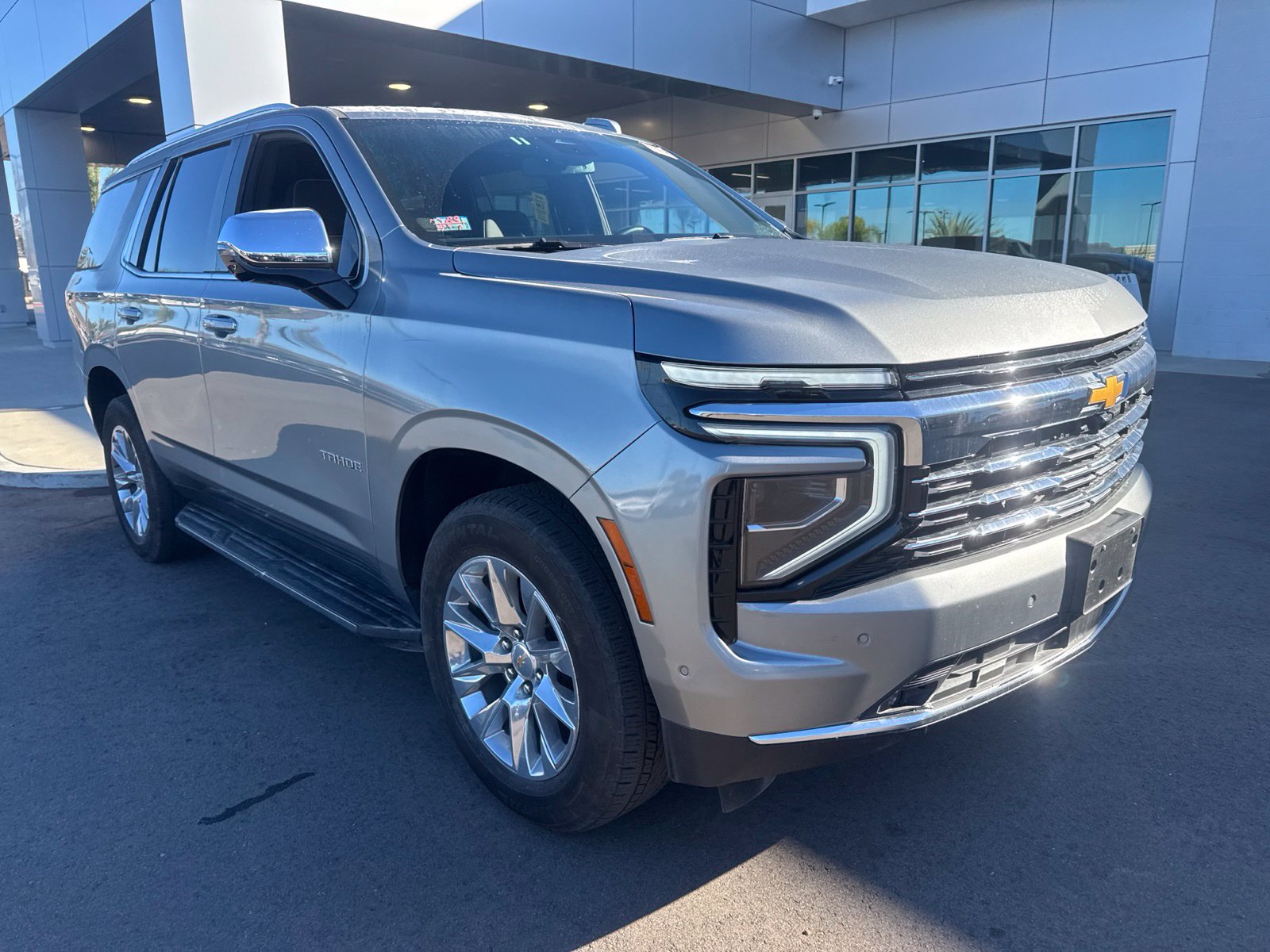 Used 2025 Chevrolet Tahoe Premier AWD/4WD image 1