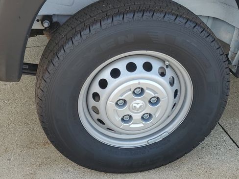 Used 2024 RAM ProMaster 1500 w/ Safety Group image 5