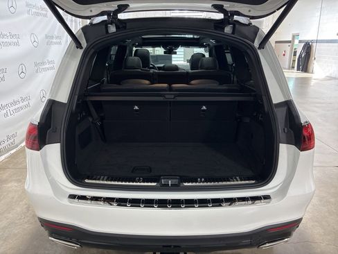New 2026 Mercedes-Benz GLS 580 4MATIC image 5