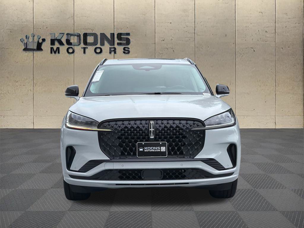 New 2027 Lincoln Aviator AWD w/ Jet Appearance Package image 3