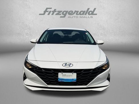 Used 2023 Hyundai Elantra SEL w/ Convenience Package FWD image 5