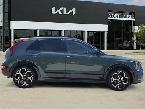 Certified 2024 Kia Niro EX Touring FWD image 6