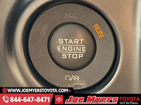 Used 2022 Jeep Wrangler Unlimited Sport image 21