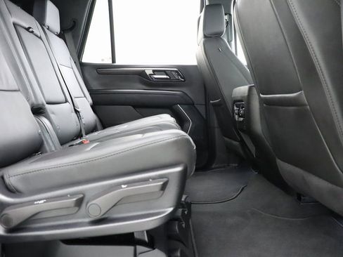 Used 2025 Chevrolet Tahoe LT image 35