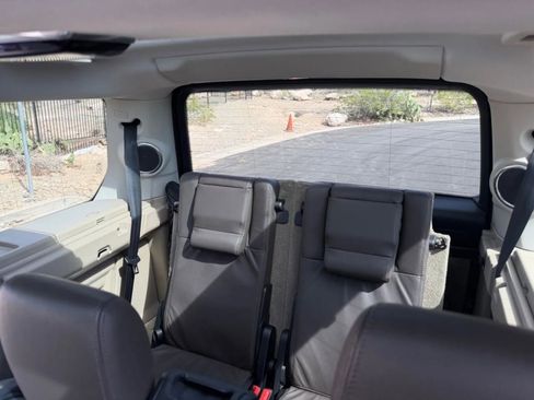 Used 2016 Land Rover LR4 HSE LUX image 22