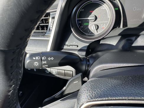 Certified 2021 Toyota Camry SE image 40