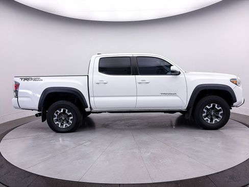 Used 2021 Toyota Tacoma TRD Off-Road w/ Technology Package RWD image 38