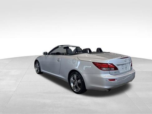 Used 2010 Lexus IS 250C w/ Luxury Pkg RWD image 3