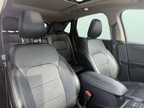 Used 2020 Ford Escape Titanium image 52