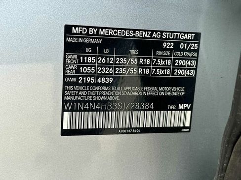 Used 2025 Mercedes-Benz GLA 250 4MATIC image 37