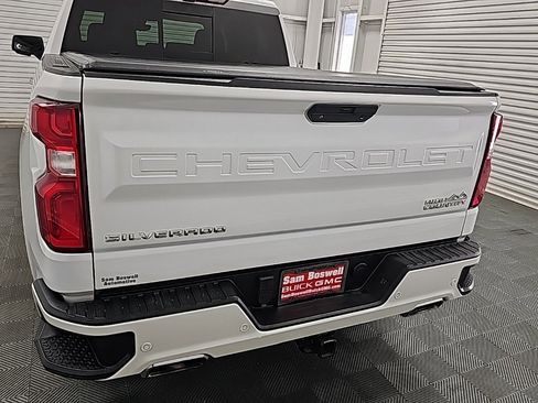 Used 2021 Chevrolet Silverado 1500 High Country w/ Technology Package image 7