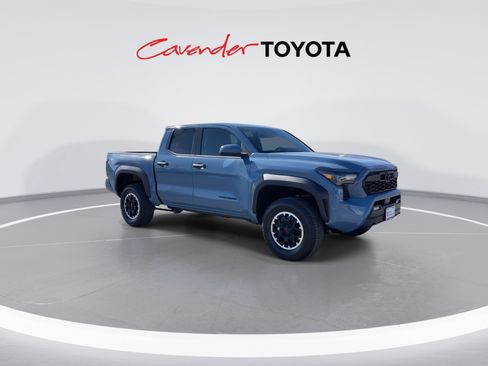Certified 2026 Toyota Tacoma TRD Off-Road image 2
