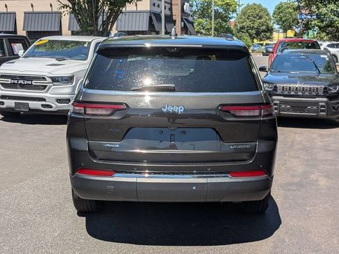 Used 2023 Jeep Grand Cherokee L Limited w/ Luxury Tech Group II AWD/4WD image 4