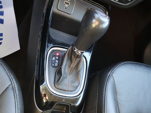 Used 2021 Jeep Compass Limited image 33