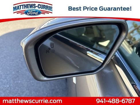 Used 2020 Lincoln Continental image 8