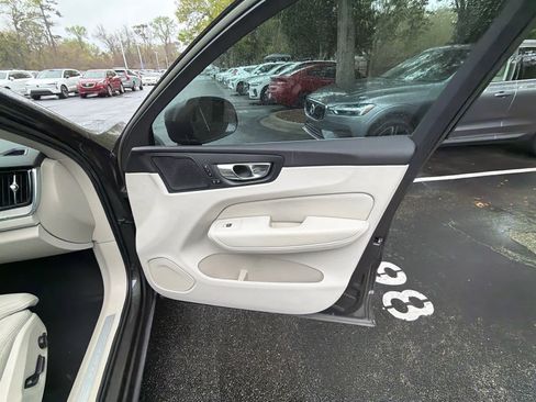 Certified 2022 Volvo XC60 B5 Inscription w/ Advanced Package image 55