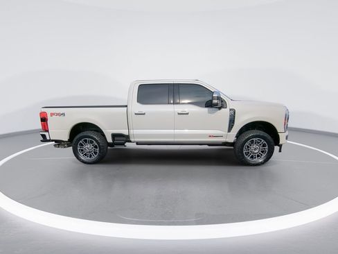 Used 2024 Ford F350 Limited w/ FX4 Off-Road Package image 9