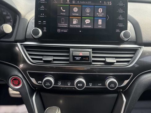 Used 2018 Honda Accord Sport image 18