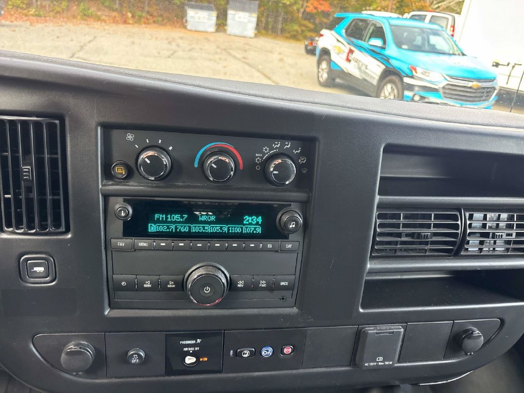 Used 2025 GMC Savana 2500 w/ Driver Convenience Package RWD image 26