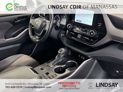 Used 2023 Toyota Highlander LE FWD image 11