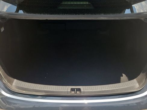 Used 2022 Toyota Corolla LE FWD image 8