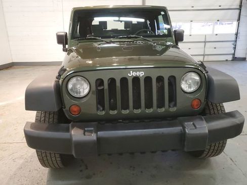 Used 2009 Jeep Wrangler X image 9
