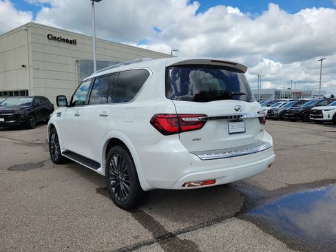 Used 2023 INFINITI QX80 Sensory w/ All-Season Package AWD/4WD image 3