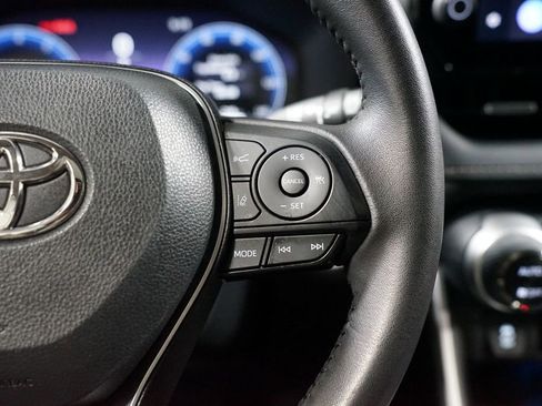 Used 2023 Toyota RAV4 Limited image 13