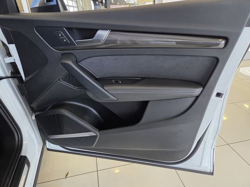 Used 2022 Audi SQ5 Premium Plus w/ Premium Plus Package image 22