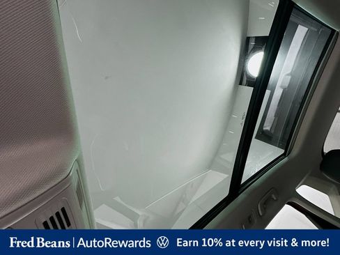 Used 2023 Volkswagen Taos SE w/ Panoramic Sunroof Package AWD/4WD image 27
