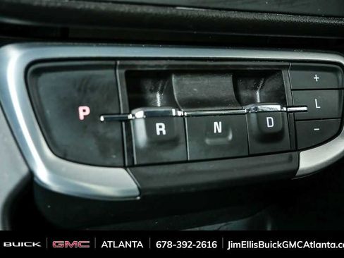 Used 2024 GMC Terrain SLE FWD image 15