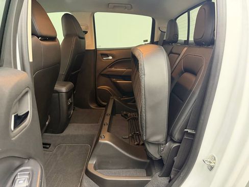 Used 2020 GMC Canyon SLT w/ Driver Alert Package AWD/4WD image 13