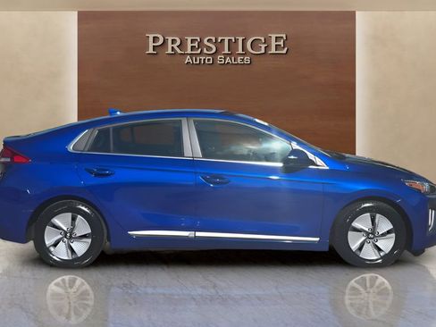 Used 2022 Hyundai Ioniq SE image 13