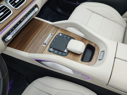 Certified 2024 Mercedes-Benz GLE 350 4MATIC image 11