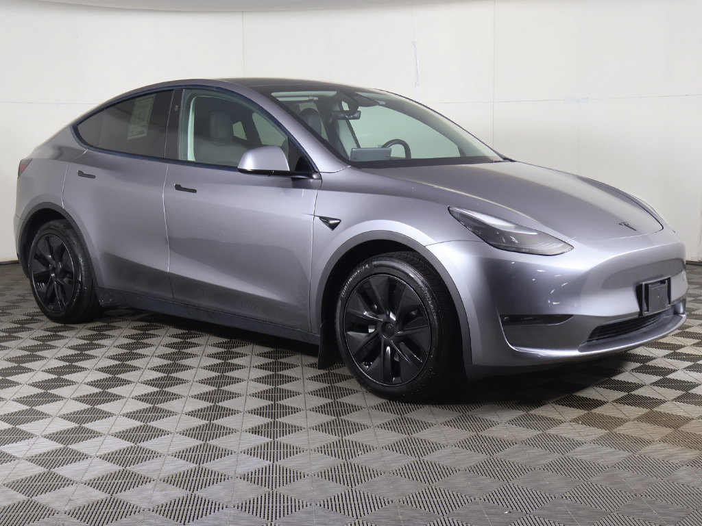 Used 2025 Tesla Model Y Long Range AWD/4WD image 49