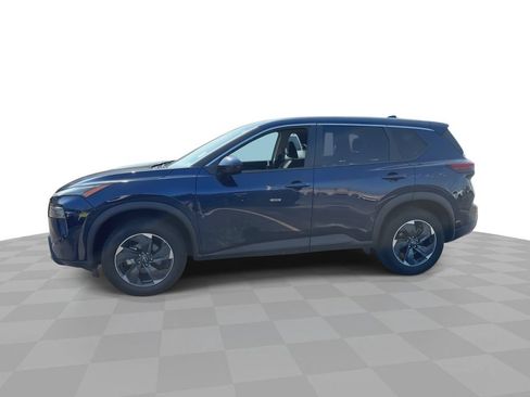 Used 2024 Nissan Rogue SV AWD/4WD image 5
