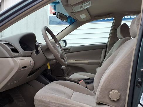 Used 2002 Toyota Camry LE image 7